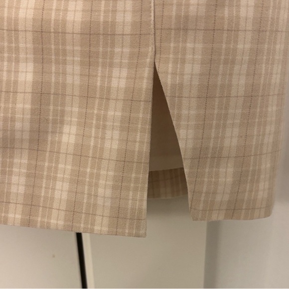 Plaid Tan Skirt - Picture 4 of 5